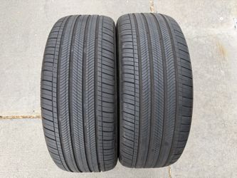 2 Michelin Tires 235/45/18