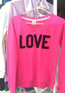 VS Pink pullover