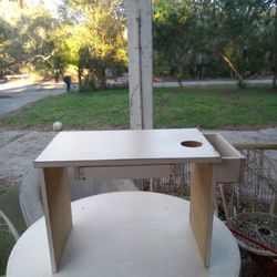 Small Solid Quality Desk With One Drawer 