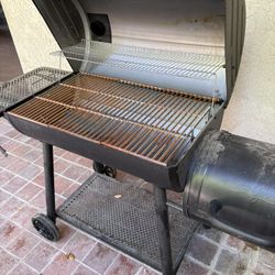 BBQ  Char Griller 