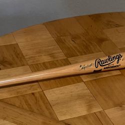 LIMITED EDITION. 1993 MLB All-Star Game Signed Bat. Multiple HOF’s….
