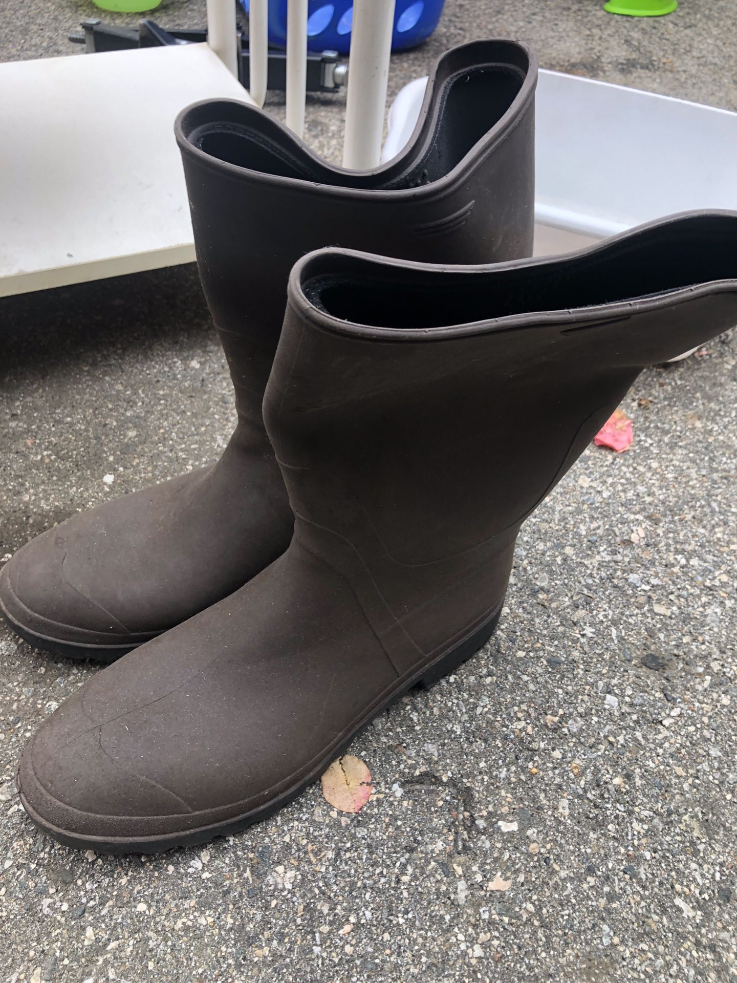 Men’s Rain Boots size 12