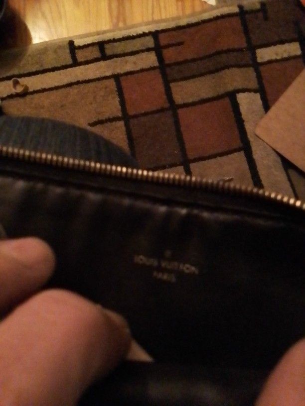 Louis Vuitton ZIppy Wallet