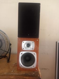 Teac bookshelf speakers