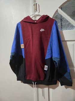 Nike Sweater