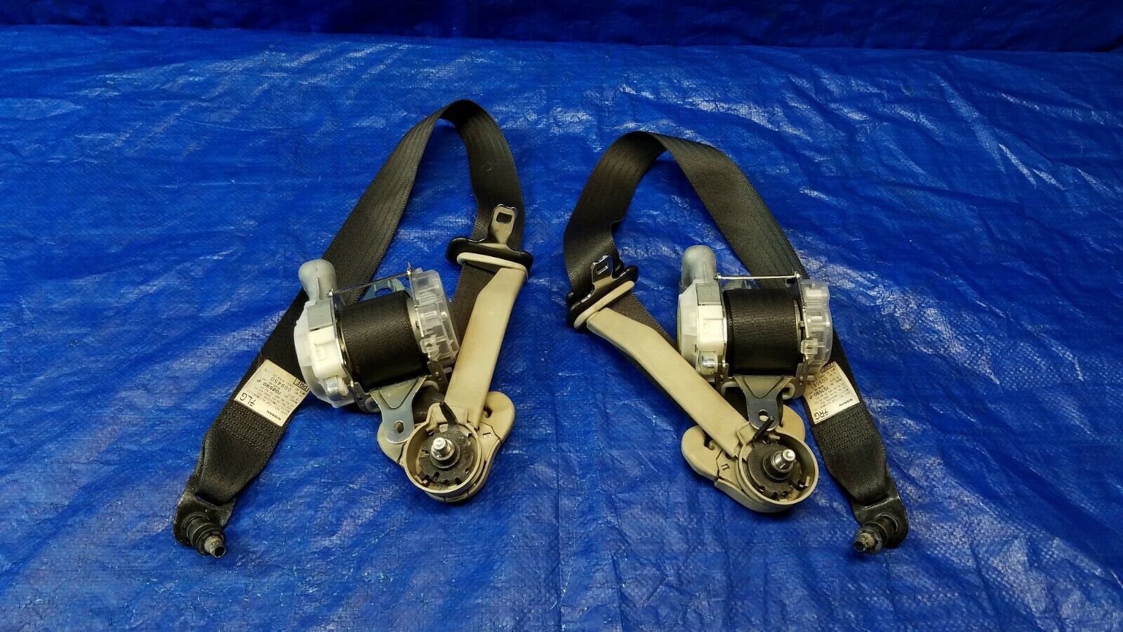 2008-2014 INFINTI G37 Q60 COUPE LEFT & RIGHT SIDE SEAT BELT RETRACTOR PAIR 32795