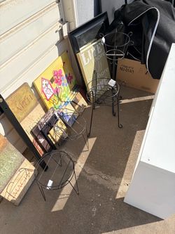 YARD SALE FOR THE CITY WIDE YARD SALE OF ESCALON