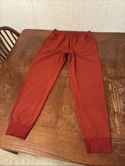 Under Armour Joggers Women’s M Red Warm Up Track Pants Elastic Waist/ Ankle