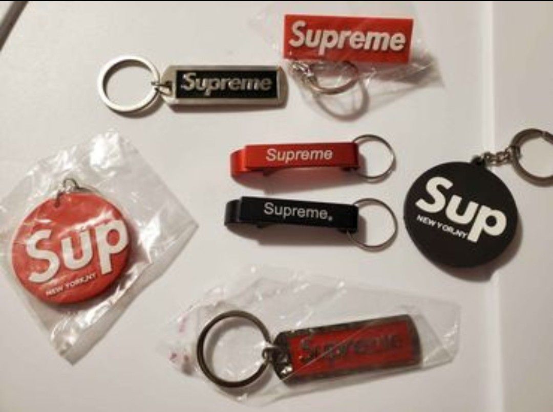 7 Keychains All For $10