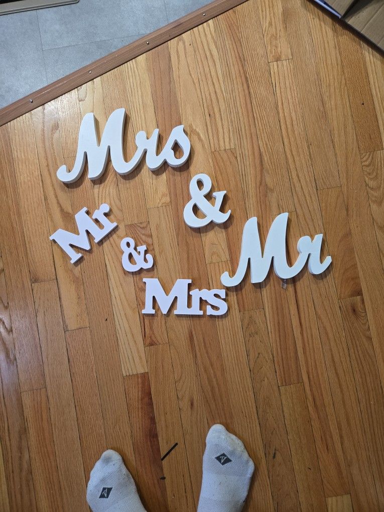Mr & Mrs Wooden