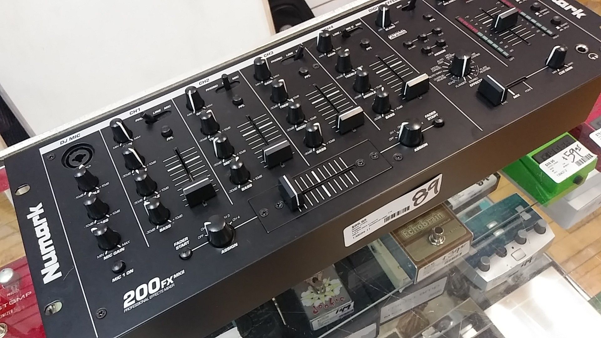 Numark 200fx mkii DJ mixer