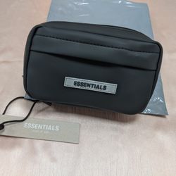 Men’s Essentials Sling Bag In Dark Slate/Stretch Limo/Black