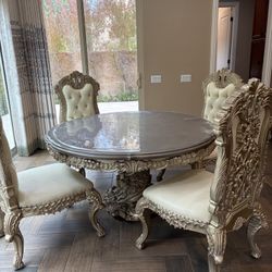table and 4 chair