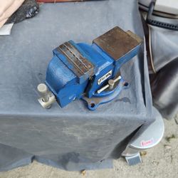 3" Vise Central Forge
