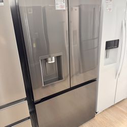 New LG 26 Cu. Ft. Counter-Depth French Door Refrigerator 36-Inch Wide ADA in PrintProof Black Stainless Steel - LRYXC2606D  