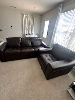 🔥 HUGE DEAL: Havertys 100% Genuine Leather 3-Seat Couch and chair-$800