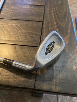 Woman’s pitching wedge