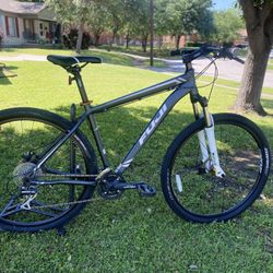 Fuji Nevada 29 er MTB 