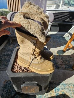 Sorel Men's Snow Boots 9.5