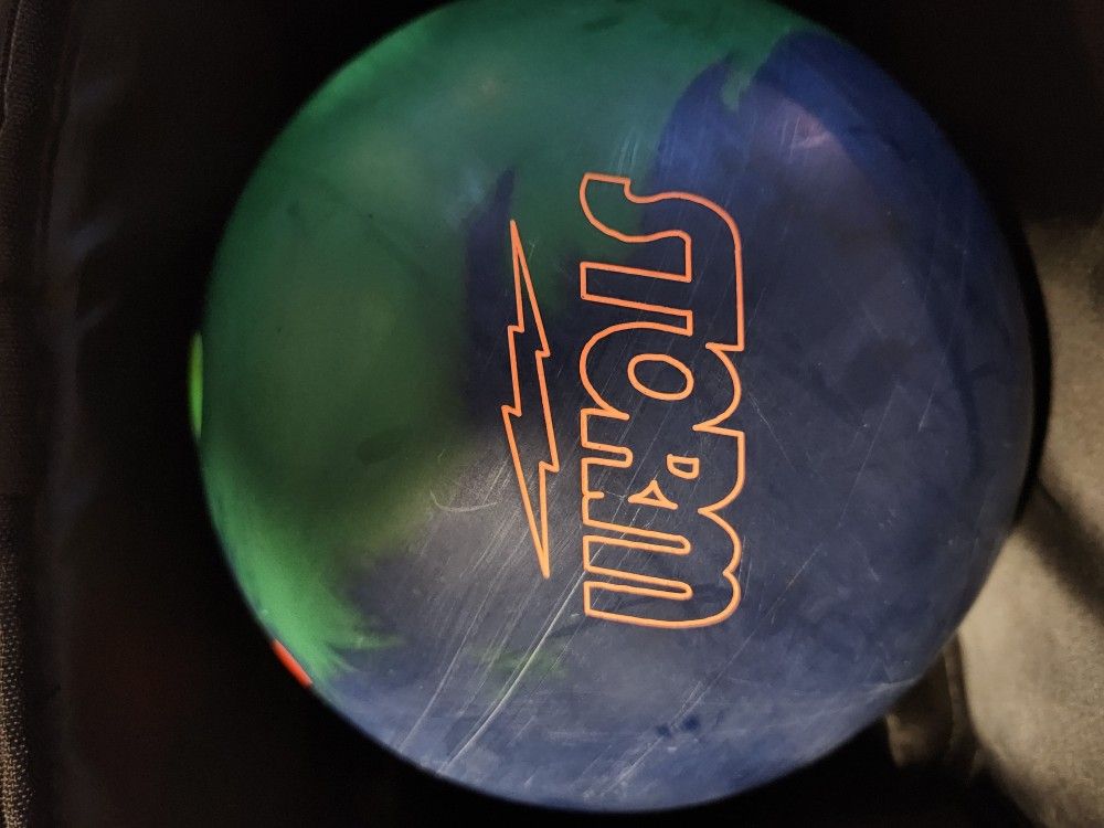 Storm Bowling Ball AND Carrying Bag