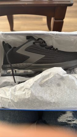 Black Mesh Athletic Sneakers with Air Cushion