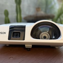 Epson 536 Wi Short Throw