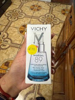 VICHY face moisturizer $14 NEW