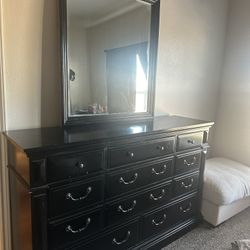 LARGE SOLID WOOD BROWN 11-DRAWER DRESSER W/ MIRROR