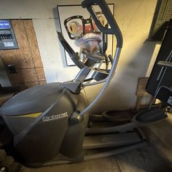 Octane Fitness Elliptical – Commercial Gym Quality