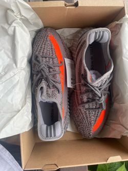 YEEZY BOOST 350 V2 - BELUGA