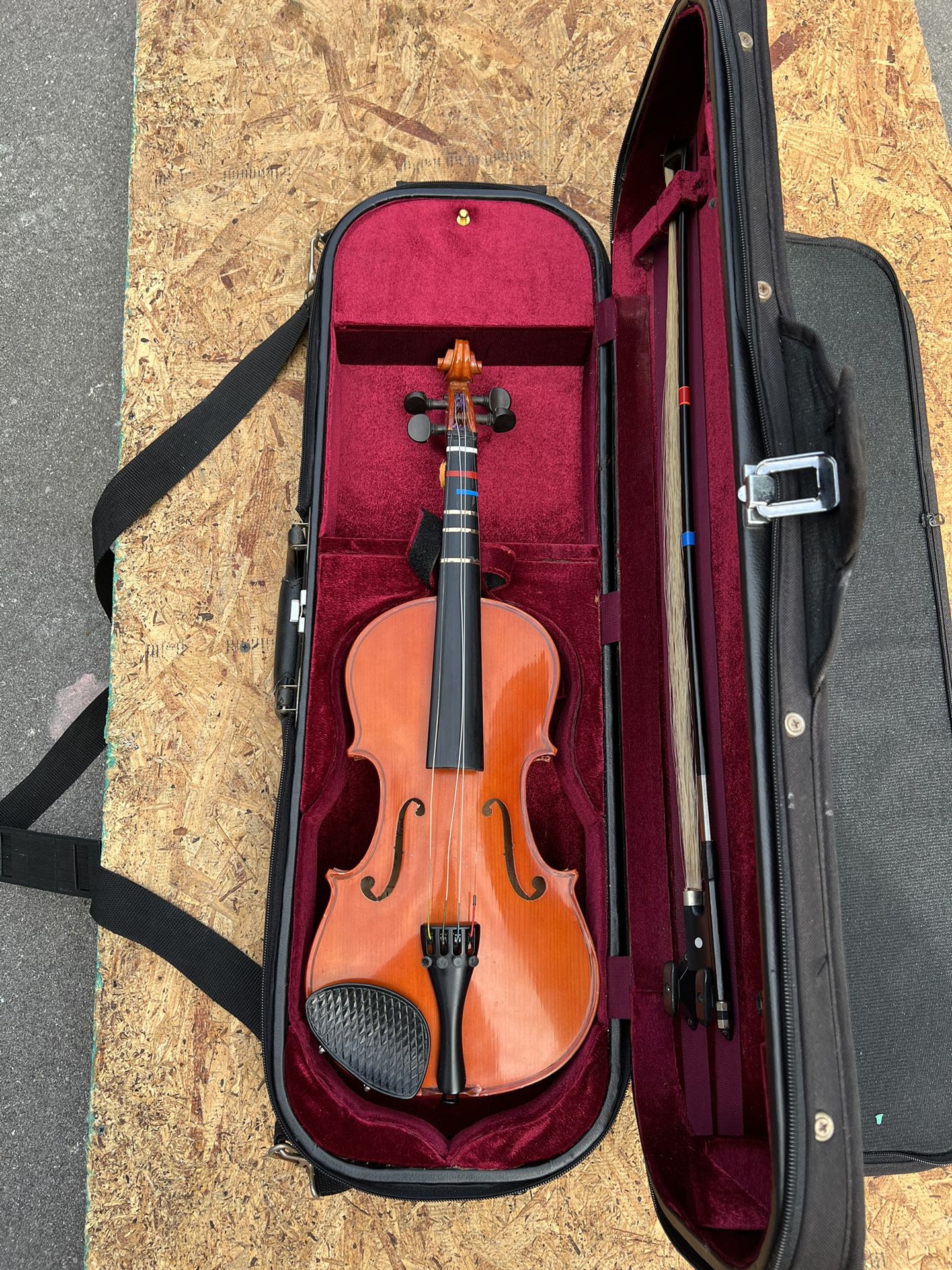 Cameron violin And Case 