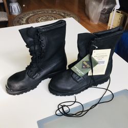 Belleville The Intermediate Cold/Wet Boot (ICWB) with removable liner has been designed to protect feet of our soldiers during Iraqi War from cold inj
