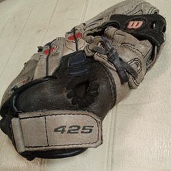 Youth Wilson 10" MLB Baseball/T-ball Left-handed Leather Glove, EZ Catch "AO425EZ10"