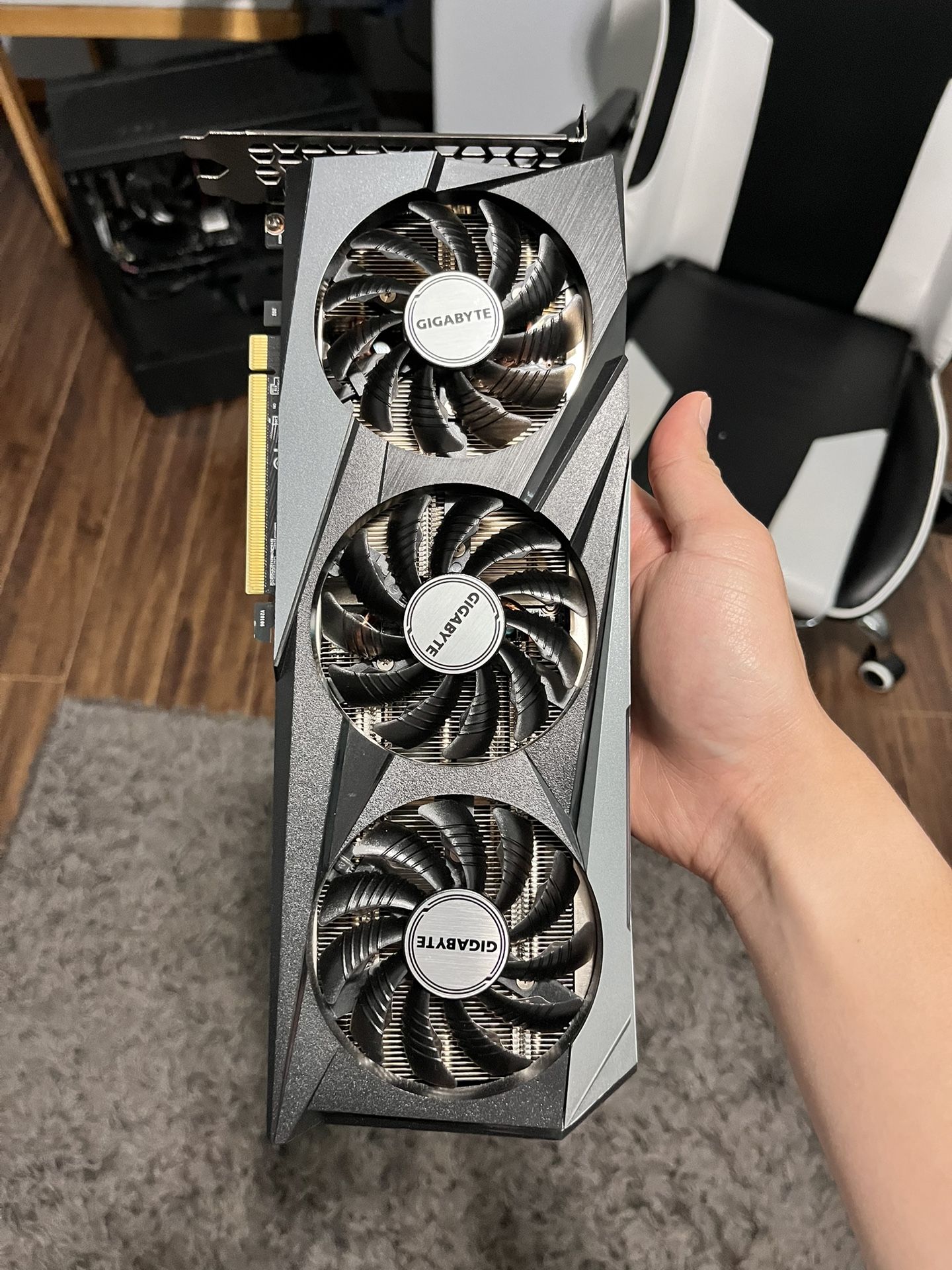 3060 Ti, Intel i7 11700F, Intel 560 Motherboard, and CPU Cooler