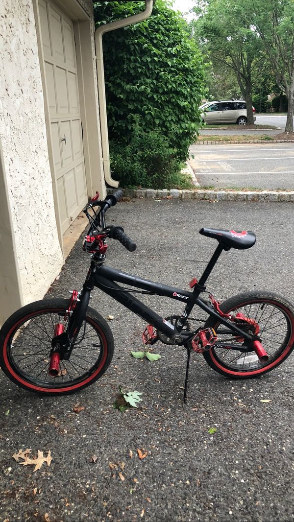 razor black label bike Cinosural International School