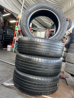 4 Michelin 205/60/16 INSTALLATION INCLUDED