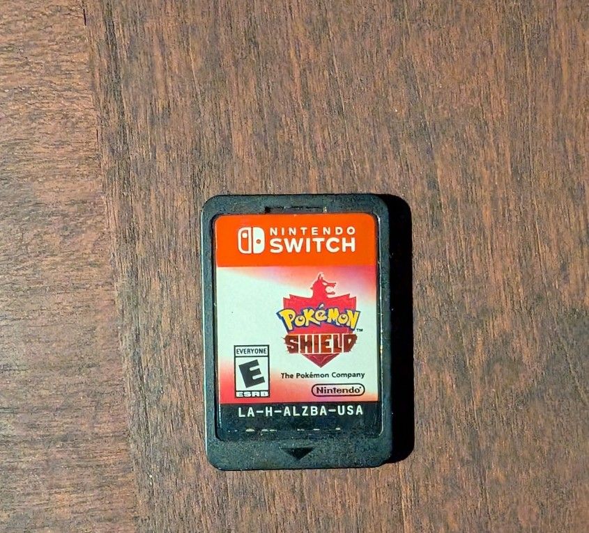 Nintendo Switch- Pokemon Shield Cartridge 