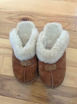 Ugg slippers