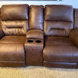 Loveseat 