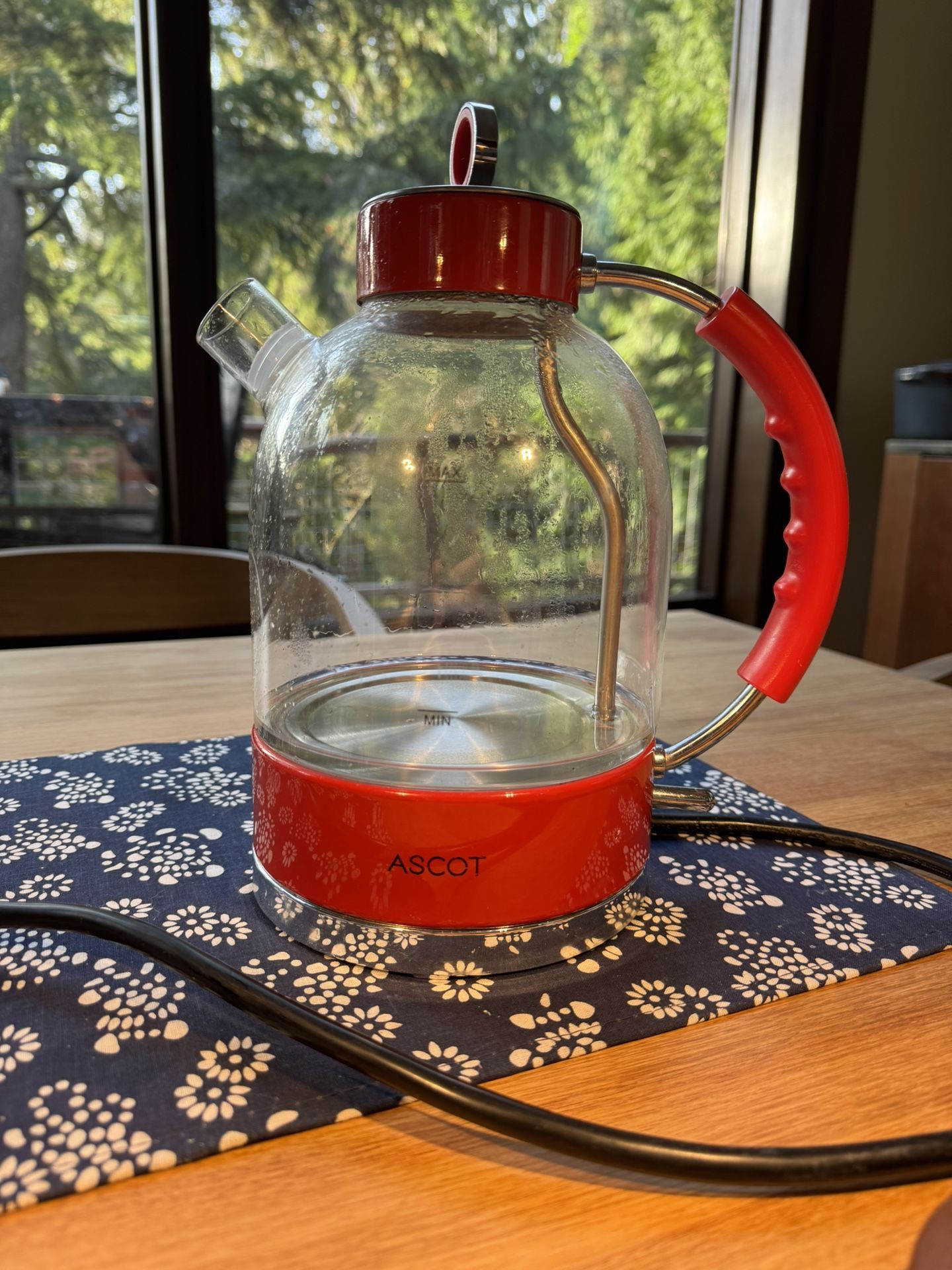 ASCOT Electric Glass Kettle / Red / 1.7liter