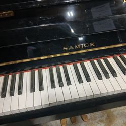 Samick Piano $500