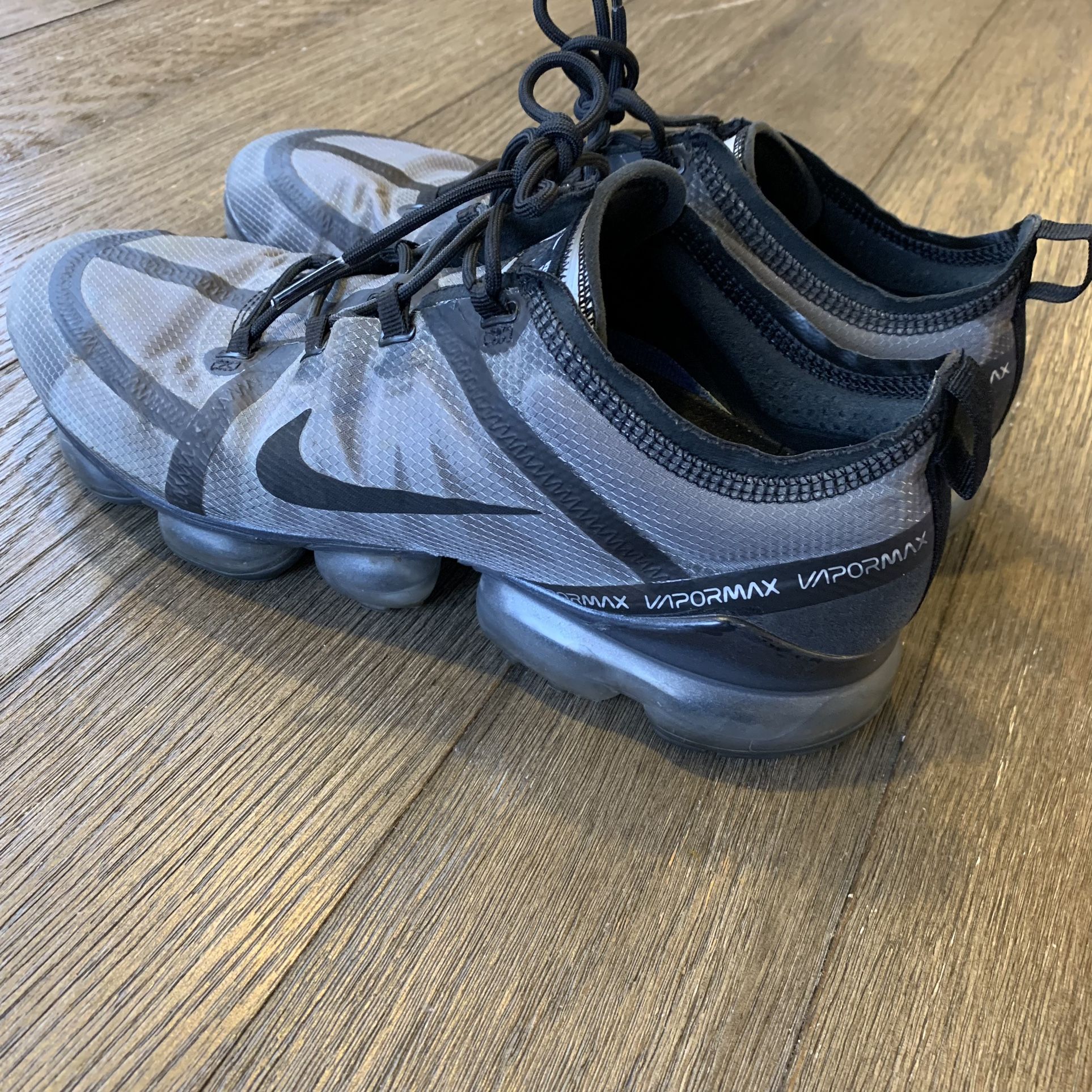 Nike Air VaporMax 2018 Ghost Black Size 11 AR6631 004