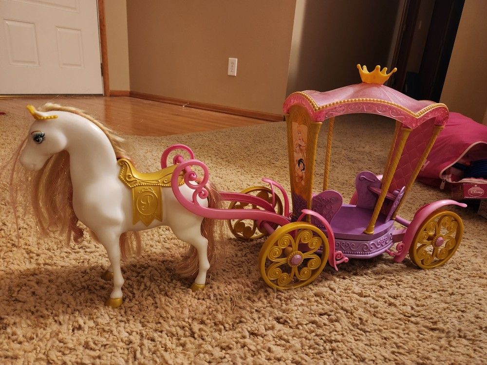 Princess Carriage With Horse