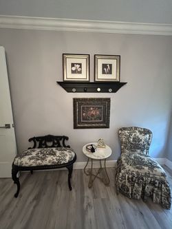 Seating, End Table, Artwork, Shelf