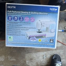 XR3774 Full Features Sewing And Quilting Machine