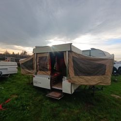 Pop Up Camper 