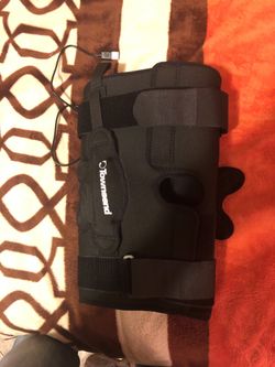 Knee brace semi new