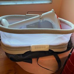 Halo Bassinest Swivel Sleeper
