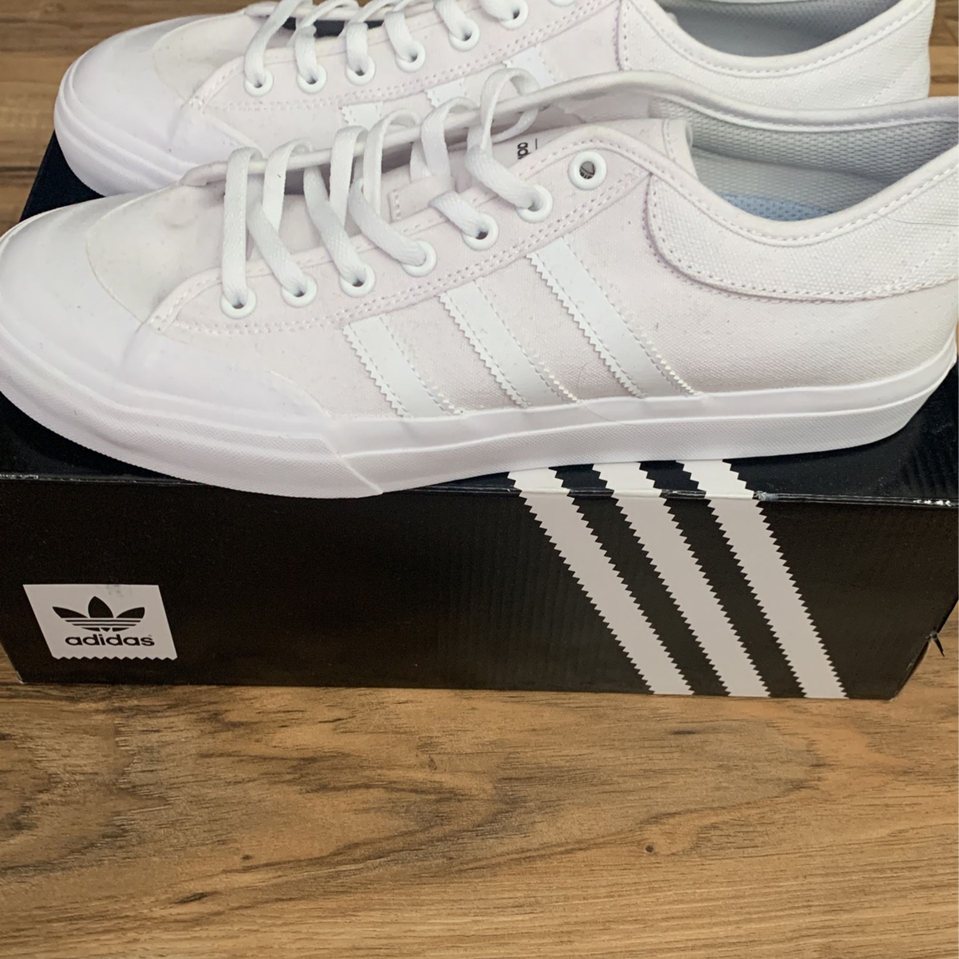 Adidas Men US Sz 10 White Brand New for Sale in Las Vegas, NV - OfferUp