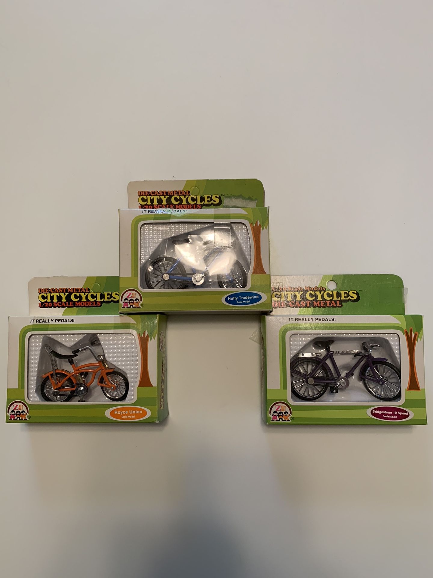 Vintage ZEE TOYS Mini CITY CYCLES: Metal Die-cast @ 1/20 Scale. FULL SET OF THREE IN BOXES.
